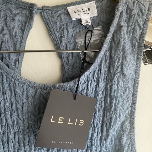 NWT Le Lis Textured Dusty Blue Mini Dress Bodycon Sleeveless Crinkle Keyhole - Picture 2 of 6